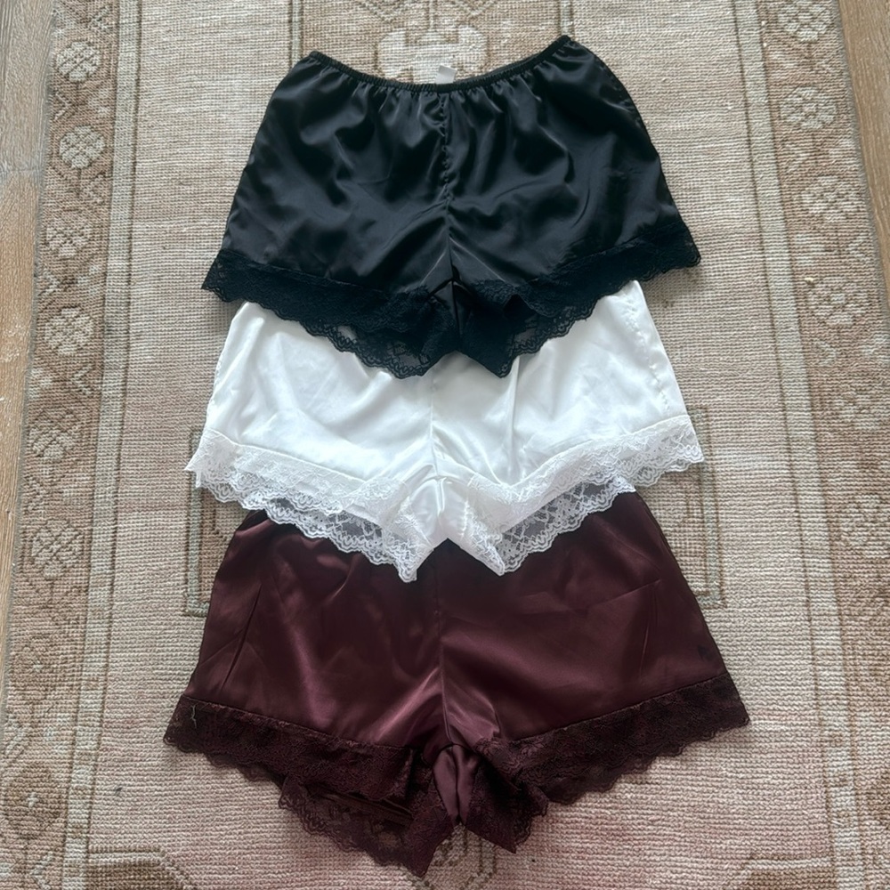SHEIN Lace Shorts Lot of 3 size XS